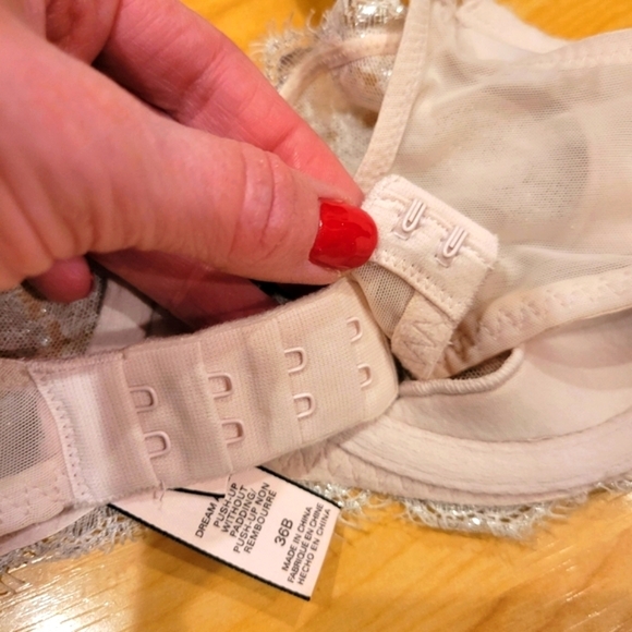 Victoria's Secret Dream Angels Push-Up Without Padding Pink Silver 36B - Picture 7 of 9